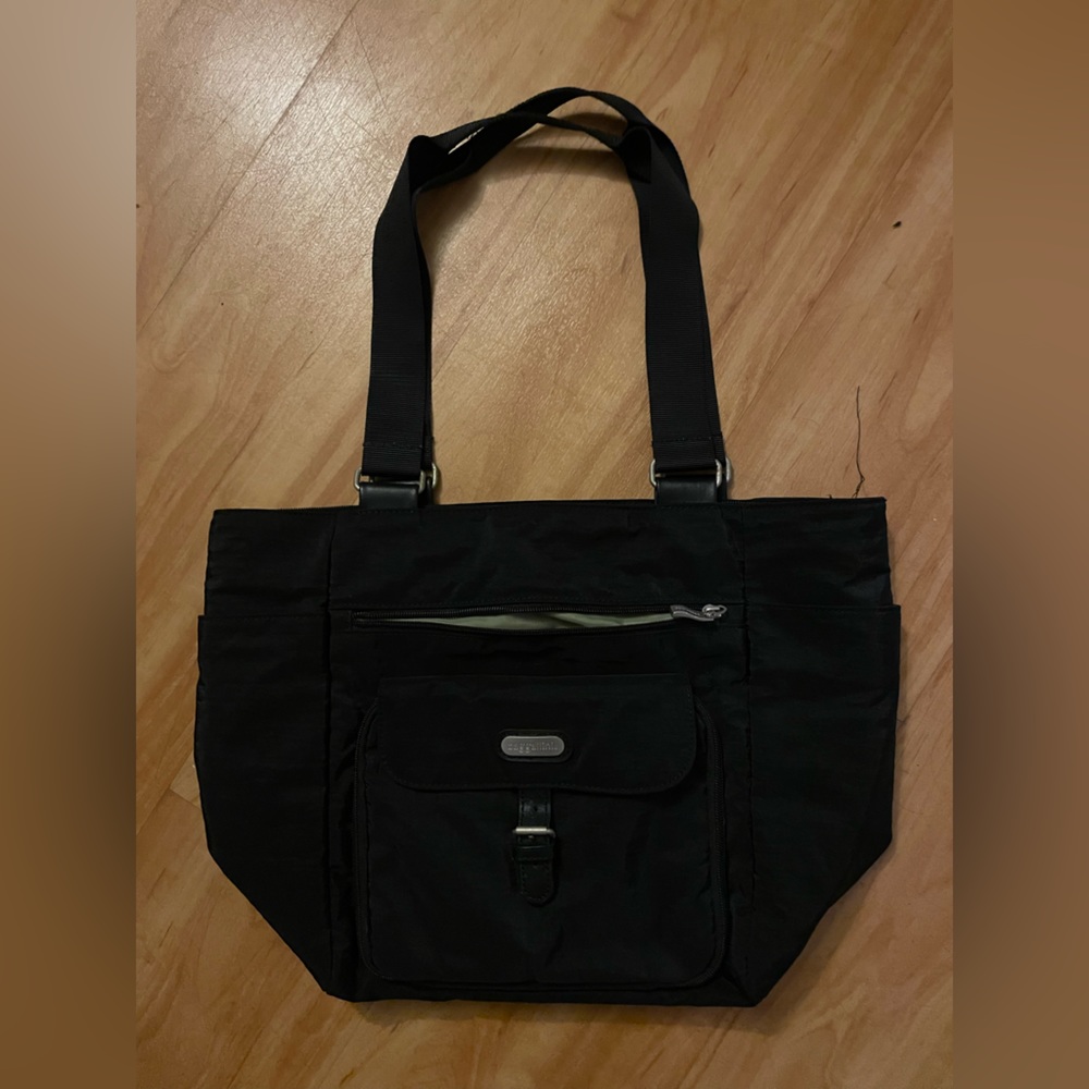 Baggalini Travel Tote